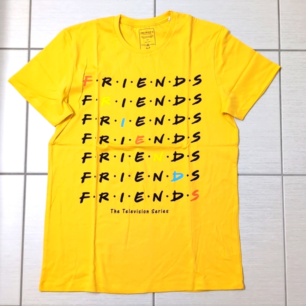 3/$25 NWOT Friends Graphic T Shirt
